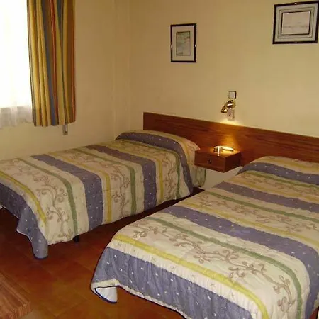 Hostal Suárez Madri Quarto foto